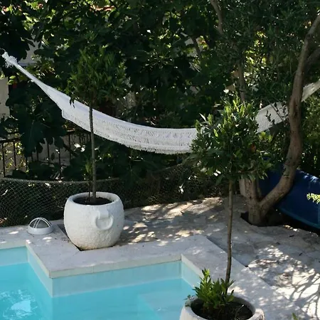 Family Friendly With A Swimming Pool - 17692 Apartment
