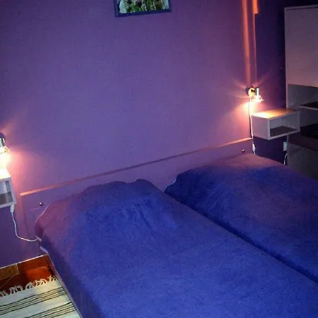 Family Friendly With A Swimming Pool - 17692 Apartment *